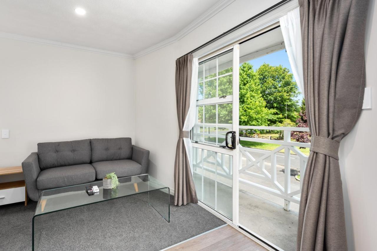 แอชลี่ คอร์ท โมเทล Motel โรโตรัว ภายนอก รูปภาพ