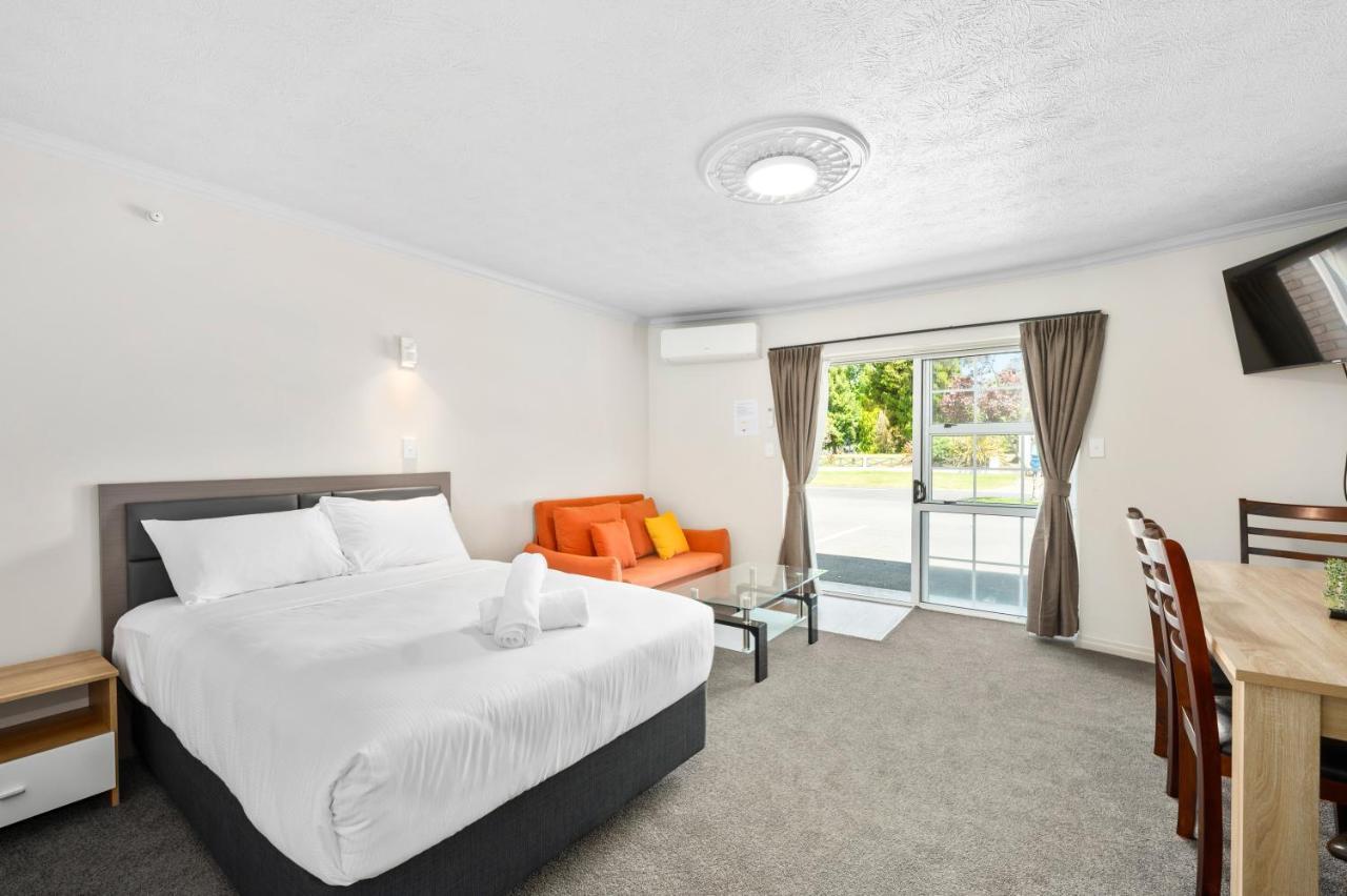 แอชลี่ คอร์ท โมเทล Motel โรโตรัว ภายนอก รูปภาพ