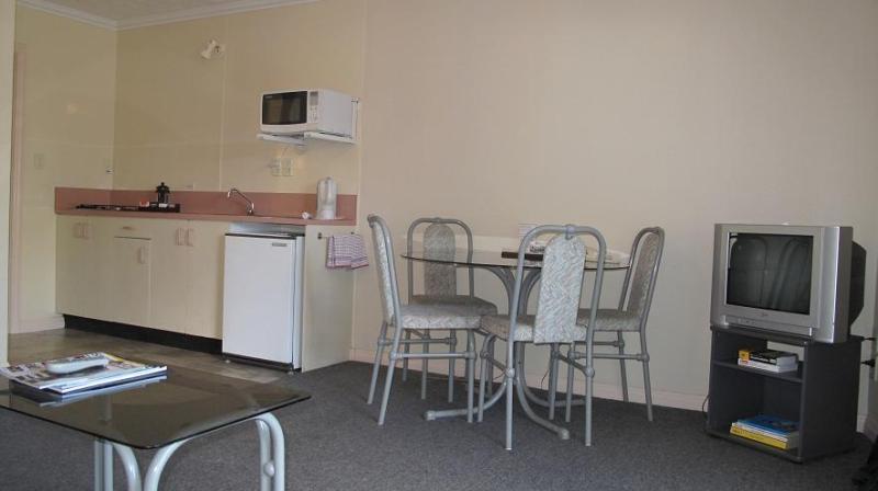 แอชลี่ คอร์ท โมเทล Motel โรโตรัว ภายนอก รูปภาพ